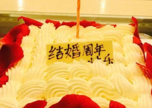 结婚9周年!佟大为关悦看电影喝红酒吃蛋糕超浪漫