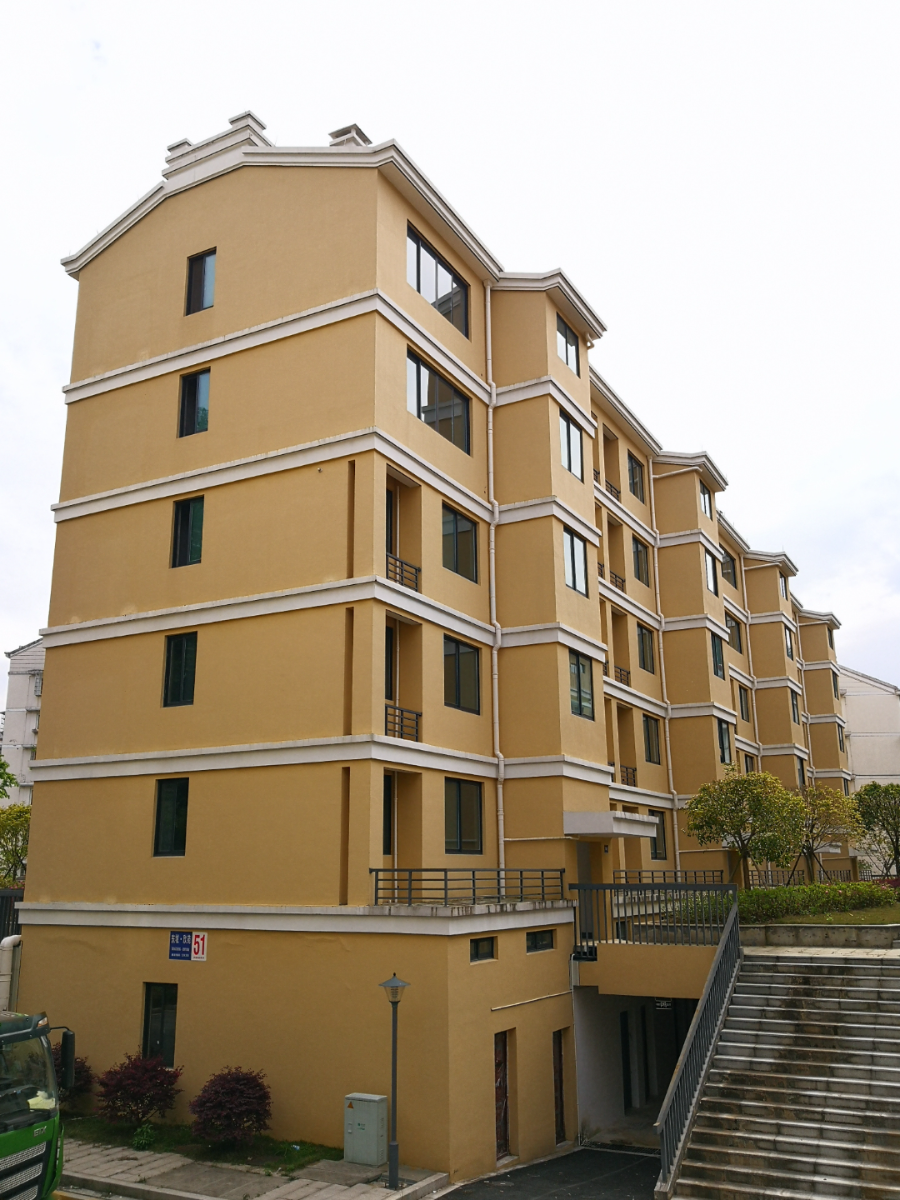 开化东城脱贫小区安置房三期抽签129户搬迁户喜提新房