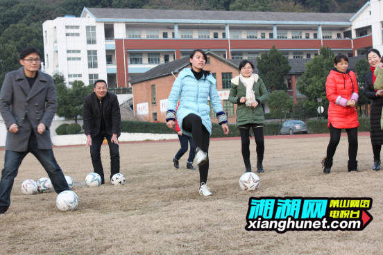 衙前镇中教师文体活动丰富多彩